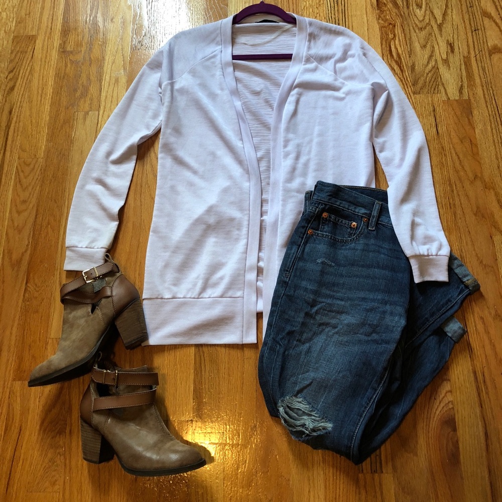 Lightweight cardigan sweater
